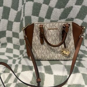 Michael Kors Ciara Medium Messenger Satchel